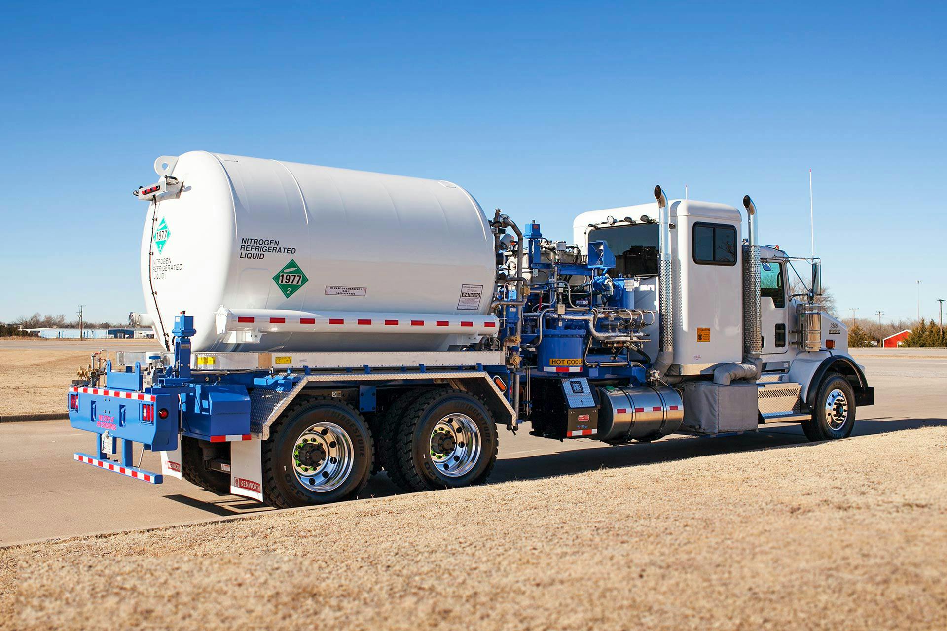 PRAXAIR branded Truck-mounted Nitrogen Unit