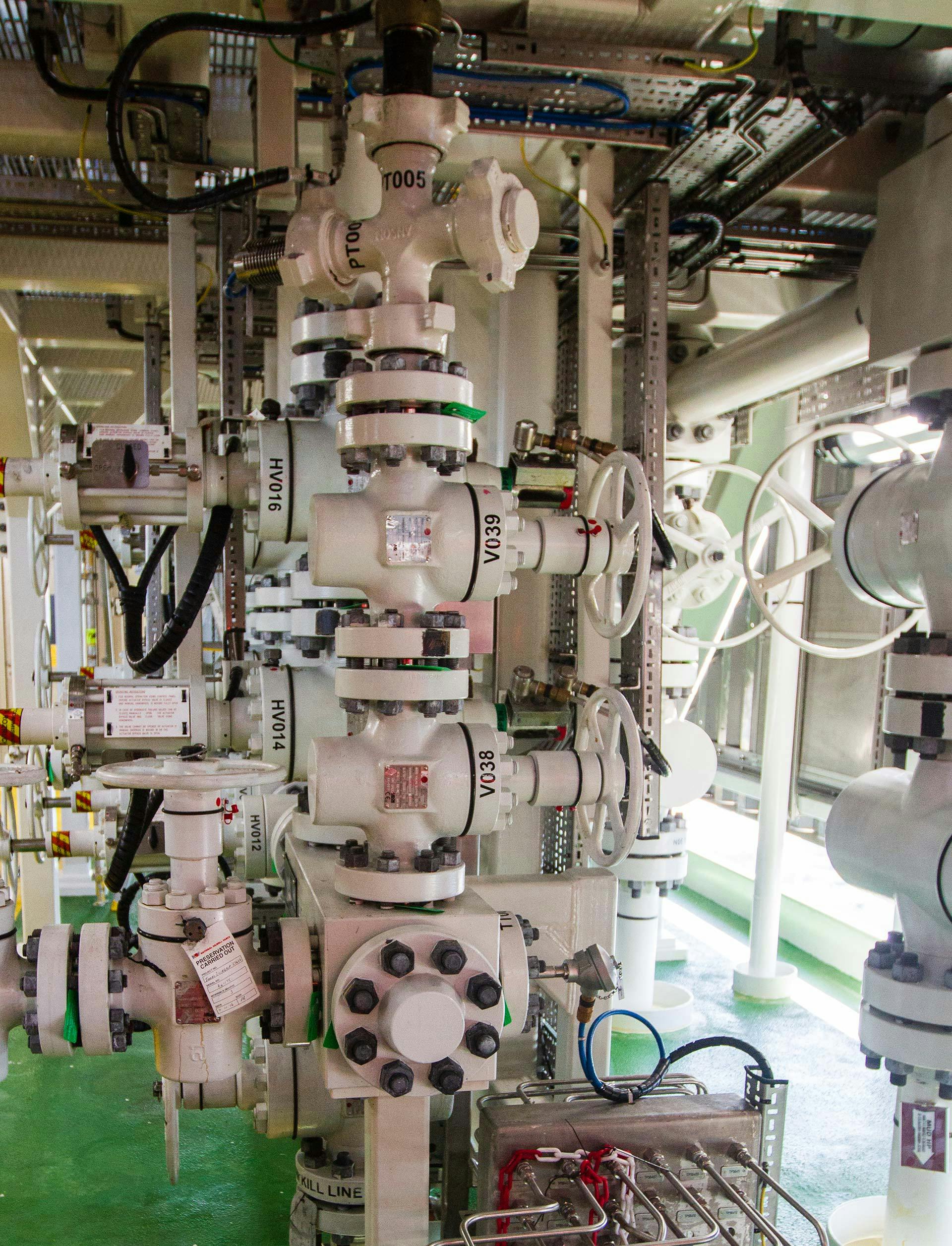 Drilling Fluid Processing Equipment High pressure fluid manifold